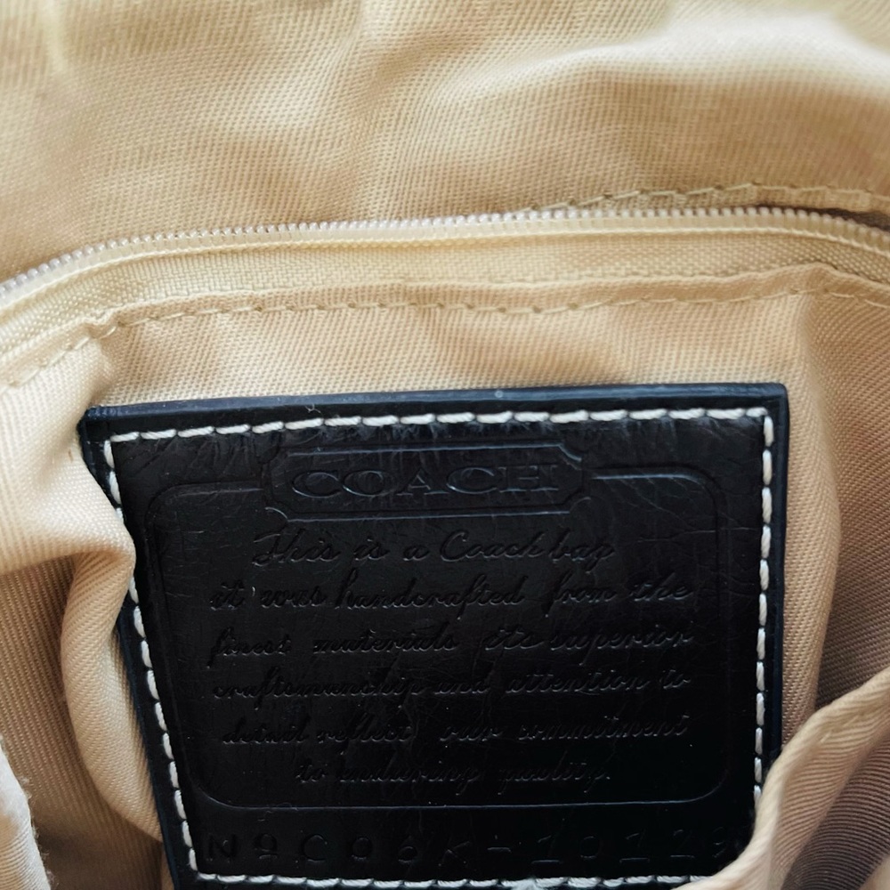 Coach Purse. - Picture 4 of 4